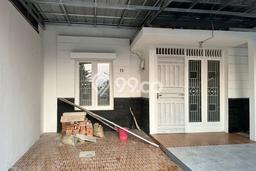 Rumah Kontrakan Tangerang LT 84m2 LB 84m2 Kawasan Taman Royal Rumah Kontrakan Tangerang LT 84m2 LB 84m2 Kawasan Taman Royal