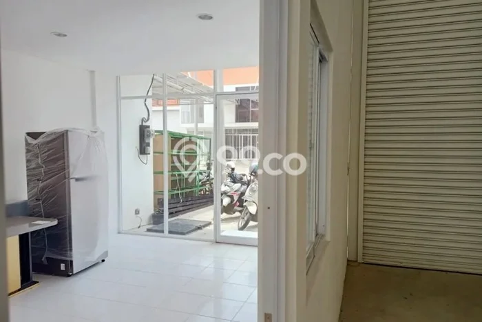 Area Strategis! Disewakan Gudang Lokasi Tangerang, Tangerang Cocok untuk Bisnis Area Strategis! Disewakan Gudang Lokasi Tangerang, Tangerang Cocok untuk Bisnis