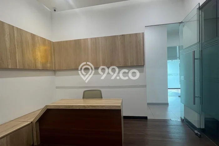 Unit Kantor Disewakan di Alam Sutera di Area Ramai & Strategis Unit Kantor Disewakan di Alam Sutera di Area Ramai & Strategis