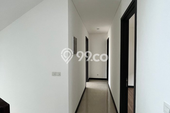 Siap Huni Hunian Elit 5 Kamar di BSD Dekat ke Mana Pun Siap Huni Hunian Elit 5 Kamar di BSD Dekat ke Mana Pun