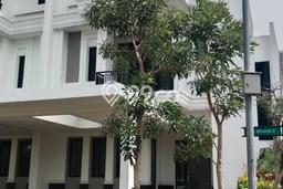 Disewakan! Rumah 5 Kamar Tidur &
4 Kamar Mandi di Alam Sutera, Tangerang Disewakan! Rumah 5 Kamar Tidur &
4 Kamar Mandi di Alam Sutera, Tangerang