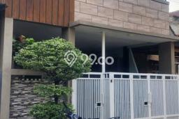 Dijual Hunian Rumah Terawat 4 Kamar di Taman Royal, Tangerang Dijual Hunian Rumah Terawat 4 Kamar di Taman Royal, Tangerang