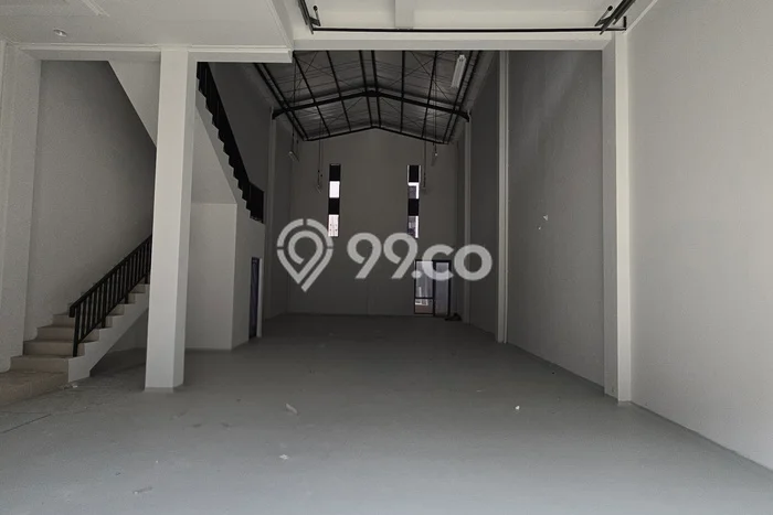 Unit Gudang Dijual di Jakarta Utara LT 180m2 & LB 201m2 Unit Gudang Dijual di Jakarta Utara LT 180m2 & LB 201m2
