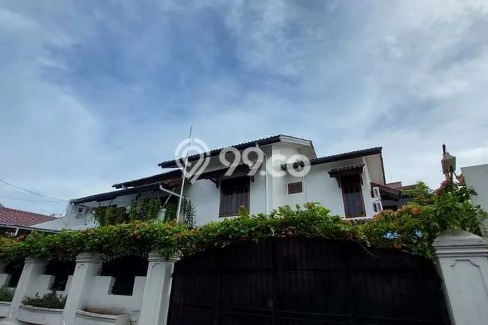 Rumah Elit LB 400m2 Siap Pakai Desain Elegan di Ragunan, Jakarta Selatan Rumah Elit LB 400m2 Siap Pakai Desain Elegan di Ragunan, Jakarta Selatan