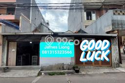 Rumah di Jalan arwana jembatan dua HGB Butuh Renovasi Selatan Rumah di Jalan arwana jembatan dua HGB Butuh Renovasi Selatan