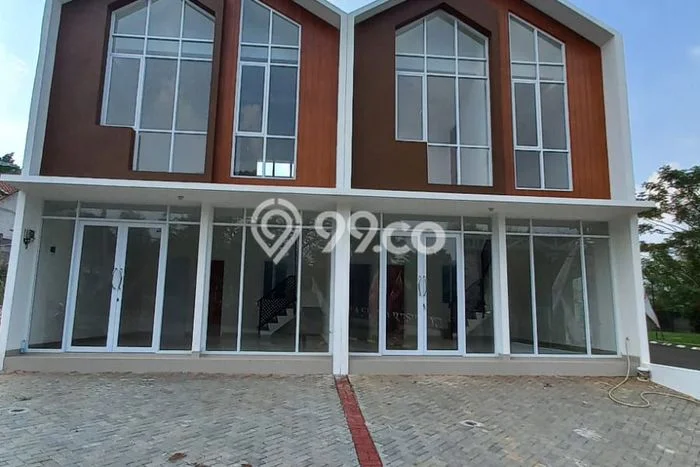 Ruko Murah strategis pinggir jalan dekat ke Parung dan BSD Ruko Murah strategis pinggir jalan dekat ke Parung dan BSD