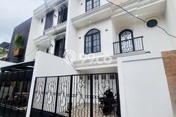 Rumah Dijual Tebet Barat. Unit Baru, Akses Mobil. Nego Rumah Dijual Tebet Barat. Unit Baru, Akses Mobil. Nego
