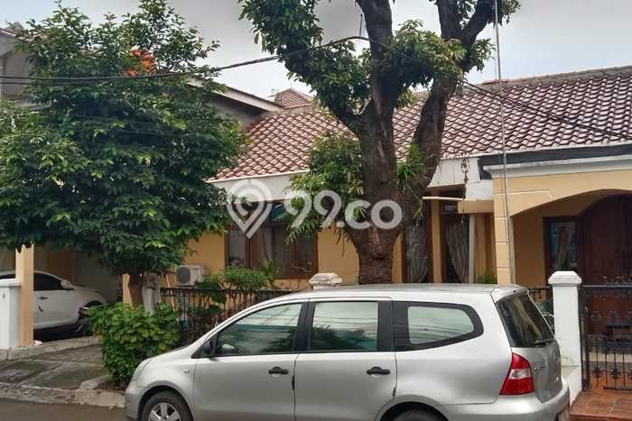 Tanah Dijual Lokasi Strategis di Jakarta Selatan dengan Luas 345m2 Tanah Dijual Lokasi Strategis di Jakarta Selatan dengan Luas 345m2