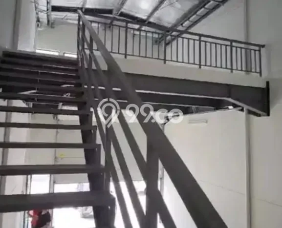 Gudang Bagus Dijual LB 108m2 Lokasi Strategis Tangerang Area Cocok untuk Berbisnis Gudang Bagus Dijual LB 108m2 Lokasi Strategis Tangerang Area Cocok untuk Berbisnis