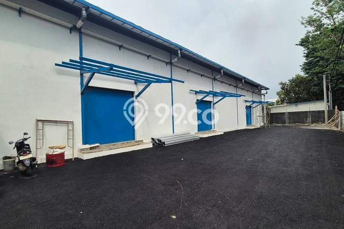 Gudang For Rent di Mundu, Luas 950m², Lokasi Komersial Gudang For Rent di Mundu, Luas 950m², Lokasi Komersial