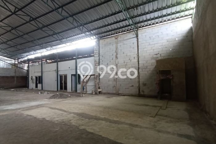 Gudang For Rent di Harjamukti, Luas 700m², Lokasi Bisnis, Akses Utama Gudang For Rent di Harjamukti, Luas 700m², Lokasi Bisnis, Akses Utama