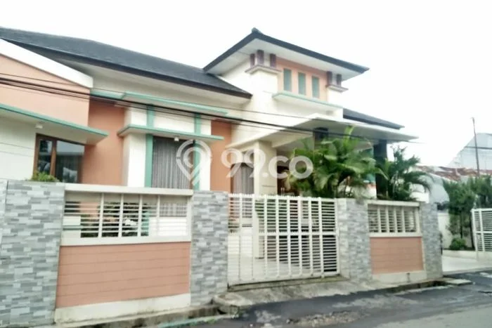 Rumah Eksklusif Dijual LT 300m2 di Kesambi, Cirebon Rumah Eksklusif Dijual LT 300m2 di Kesambi, Cirebon