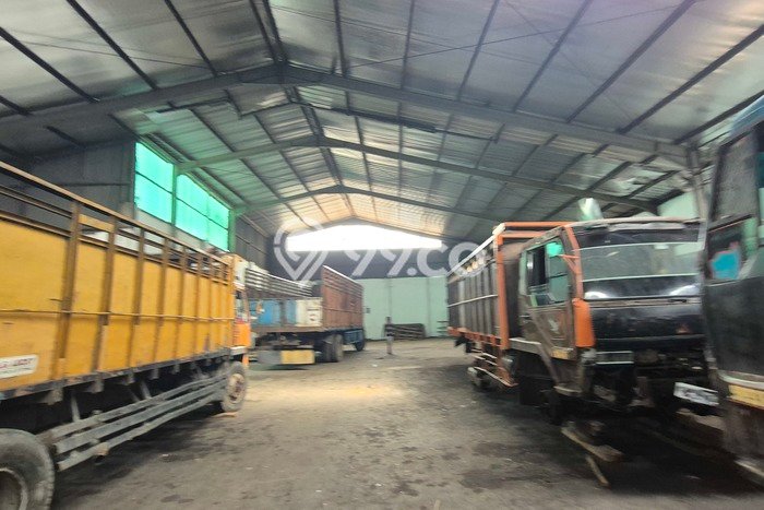 For Rent Gudang Area Bisnis di Lemahwungkuk, Luas 1000m², Siap Usaha For Rent Gudang Area Bisnis di Lemahwungkuk, Luas 1000m², Siap Usaha