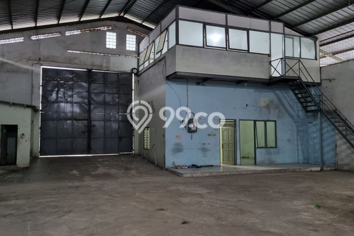 Gudang Kawasan Komersial Kawasan Harjamukti, Luas 875m², Siap Usaha Gudang Kawasan Komersial Kawasan Harjamukti, Luas 875m², Siap Usaha