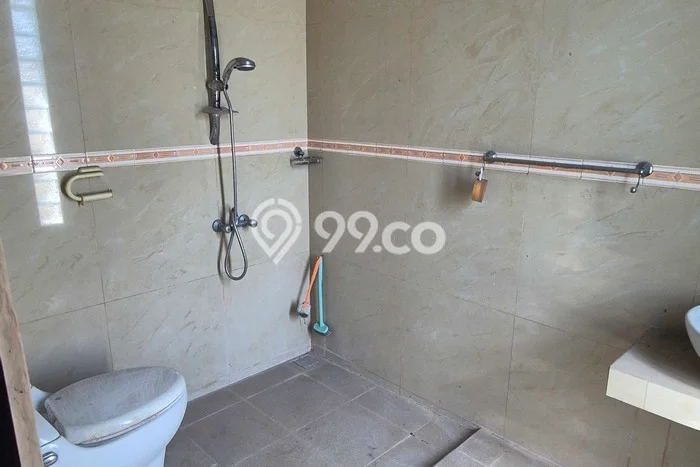 Rumah Bagus Siap Huni Di Harjamukti Luas 400m2 Lokasi Strategis Rumah Bagus Siap Huni Di Harjamukti Luas 400m2 Lokasi Strategis