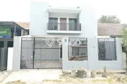 Rumah Mewah LB 335m2 Siap Huni Desain Elegan di Perumnas, Cirebon Rumah Mewah LB 335m2 Siap Huni Desain Elegan di Perumnas, Cirebon