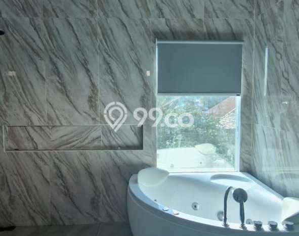 Rumah kawasan Kesambi, 3 KT, View Kota, Luas 330m2m² LB 220m2m² Rumah kawasan Kesambi, 3 KT, View Kota, Luas 330m2m² LB 220m2m²