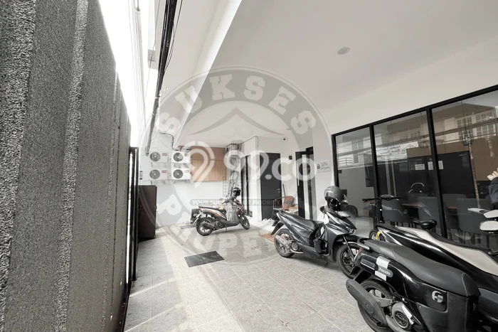 Kost untuk Dijual di Kemanggisan Punya 33 Kamar Kost untuk Dijual di Kemanggisan Punya 33 Kamar