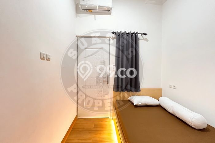 Rumah Kost untuk Dijual di Kemanggisan Punya 30 Kamar Rumah Kost untuk Dijual di Kemanggisan Punya 30 Kamar