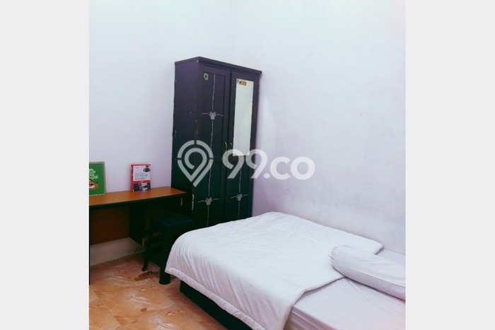 Dijual Rumah Kost di Tanjung Duren, Jakarta Barat, 63 KT, 63 KM, Bangunan 1000m2 Dijual Rumah Kost di Tanjung Duren, Jakarta Barat, 63 KT, 63 KM, Bangunan 1000m2
