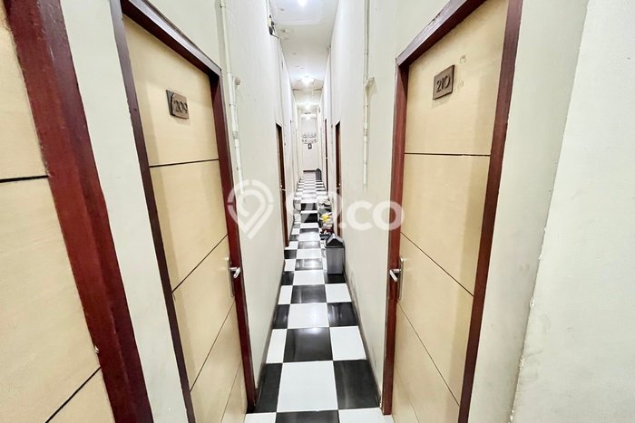 Dijual Segera Rumah Kost di Mampang, Jakarta Selatan 28 Kamar Dijual Segera Rumah Kost di Mampang, Jakarta Selatan 28 Kamar