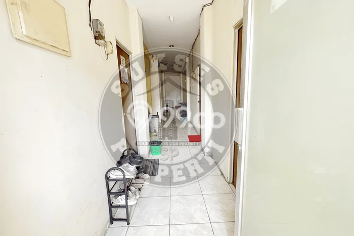 Rumah Kost untuk Dijual di Karang Anyar Punya 26 Kamar Rumah Kost untuk Dijual di Karang Anyar Punya 26 Kamar