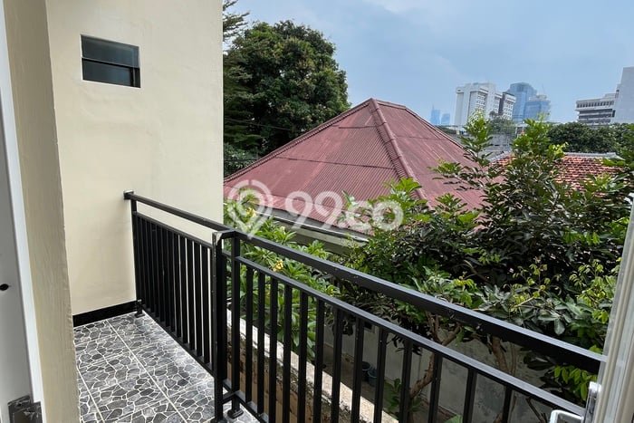 Dijual Kost di Kawasan Senen, Jakarta Pusat, Spesifikasi 51 KT, 51 KM, 1000m2 Dijual Kost di Kawasan Senen, Jakarta Pusat, Spesifikasi 51 KT, 51 KM, 1000m2