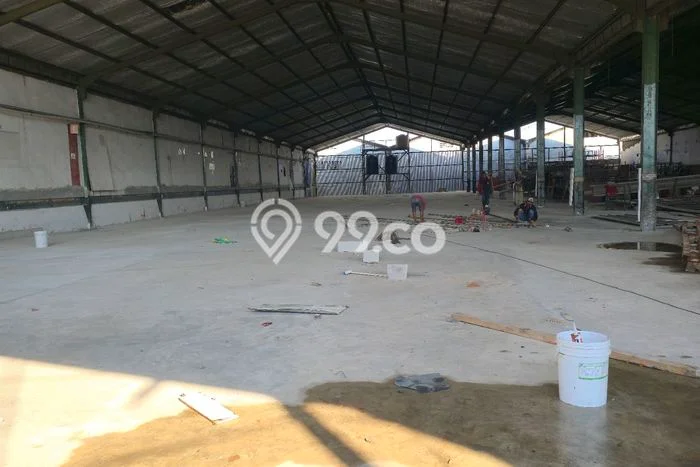 Unit Komersial Disewakan di Tangerang Area Strategis Harga Kompetitif Unit Komersial Disewakan di Tangerang Area Strategis Harga Kompetitif