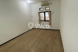 Rumah Elit Modern Tanpa Renovasi di Pondok Kelapa Jakarta Timur Rumah Elit Modern Tanpa Renovasi di Pondok Kelapa Jakarta Timur