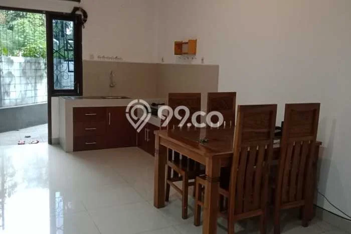 Jarang Ada! Rumah Sewa 2 Kamar Bagus Siap Huni Setra Duta Jarang Ada! Rumah Sewa 2 Kamar Bagus Siap Huni Setra Duta