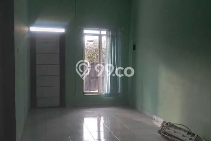 Rumah Luas Asri 3 KT Siap Pakai di Taman Kopo Indah Bandung Rumah Luas Asri 3 KT Siap Pakai di Taman Kopo Indah Bandung