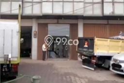 Unit Kantor Disewakan di Moch Toha di Area Ramai & Strategis Unit Kantor Disewakan di Moch Toha di Area Ramai & Strategis