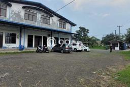 Area Ramai! Gudang Dijual di Dayeuhkolot untuk Bisnis Luas Bangunan 2206m2 Area Ramai! Gudang Dijual di Dayeuhkolot untuk Bisnis Luas Bangunan 2206m2