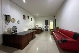 Lokasi Strategis! Dijual Gudang Bisnis di Babakan Ciparay, Bandung Kondisi Baik Lokasi Strategis! Dijual Gudang Bisnis di Babakan Ciparay, Bandung Kondisi Baik