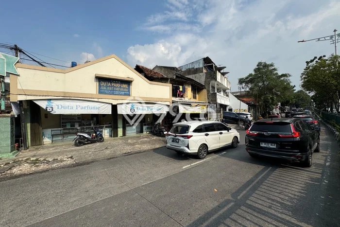 Unit Ruko Dijual di Jakarta Barat LT 15m2 & LB 15m2 Unit Ruko Dijual di Jakarta Barat LT 15m2 & LB 15m2