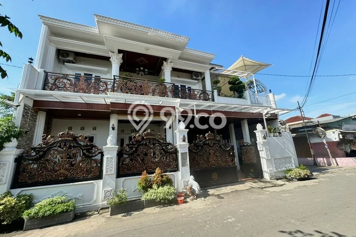 Rumah Mewah LB 598m2 Siap Pakai Desain Elegan di Rorotan, Jakarta Utara Rumah Mewah LB 598m2 Siap Pakai Desain Elegan di Rorotan, Jakarta Utara