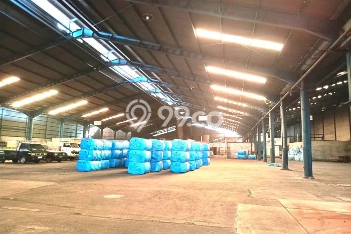 Gudang disewakan lokasi strategis Karawaci Tangerang 9500m2 Gudang disewakan lokasi strategis Karawaci Tangerang 9500m2