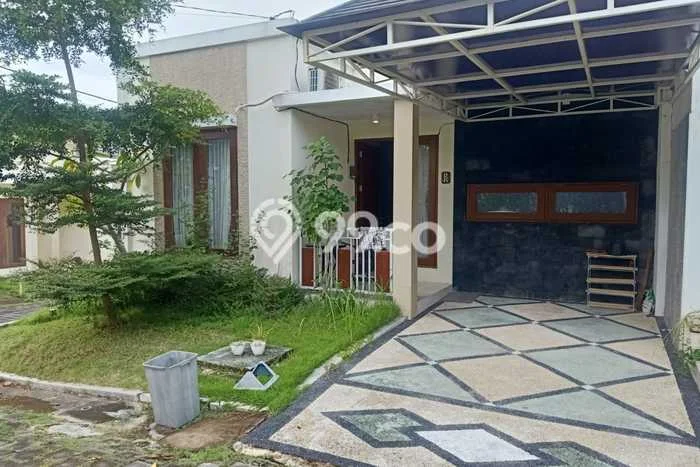 PRIME AREA! Rumah kawasan Jimbaran, 2 KT, Lingkungan Elite, Luas 100m2m² Bangunan 80m2m² PRIME AREA! Rumah kawasan Jimbaran, 2 KT, Lingkungan Elite, Luas 100m2m² Bangunan 80m2m²
