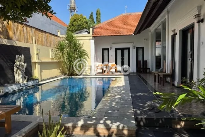 Disewakan! Rumah 2 Kamar Tidur &
2 Kamar Mandi di Seminyak, Badung Disewakan! Rumah 2 Kamar Tidur &
2 Kamar Mandi di Seminyak, Badung