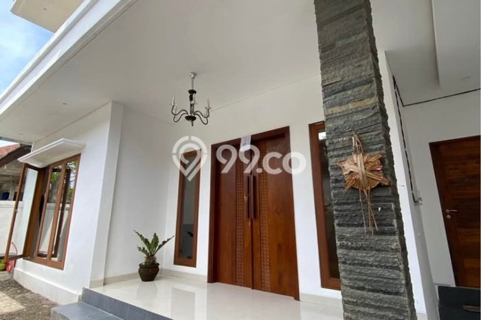 Sewa Rumah Murah di Canggu Badung dengan 4 KT Sewa Rumah Murah di Canggu Badung dengan 4 KT
