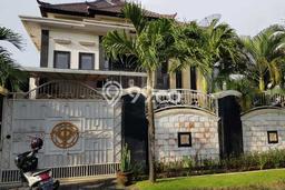 Hunian Elit LB 550m2 Siap Huni Desain Elegan di Jimbaran, Badung Hunian Elit LB 550m2 Siap Huni Desain Elegan di Jimbaran, Badung