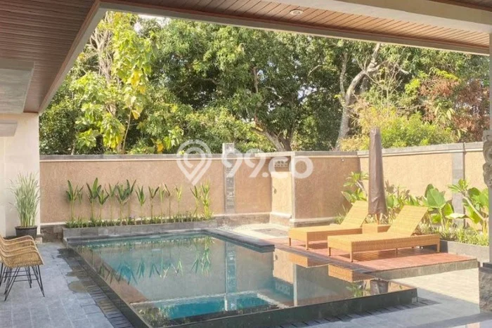 Rumah di , 2 KM, Lingkungan Tenang Rumah di , 2 KM, Lingkungan Tenang