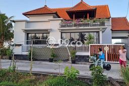 PREMIUM CHOICE! Rumah di Tabanan, 3 KM, Lingkungan Strategis, Luas 150m² LB 1m² PREMIUM CHOICE! Rumah di Tabanan, 3 KM, Lingkungan Strategis, Luas 150m² LB 1m²
