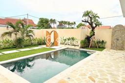 RARE UNIT! Rumah kawasan , 3 KM, View Indah, LT 285m2m² LB 164m2m² RARE UNIT! Rumah kawasan , 3 KM, View Indah, LT 285m2m² LB 164m2m²