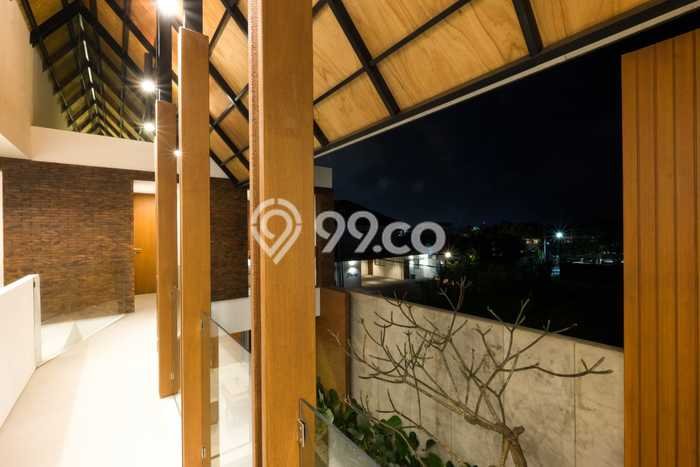 Rumah Kontrakan Badung LT 200m2 LB 200m2 Area canggu Rumah Kontrakan Badung LT 200m2 LB 200m2 Area canggu