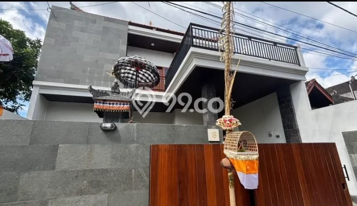 Rumah area Sukawati, Akses ke Stasiun, 4 KT, Luas 128m² LB 150m² Rumah area Sukawati, Akses ke Stasiun, 4 KT, Luas 128m² LB 150m²