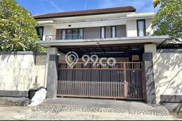 SPECIAL RATE! Rumah di Renon, 5 KT, Lingkungan Asri, Luas 1m² LB 1m² SPECIAL RATE! Rumah di Renon, 5 KT, Lingkungan Asri, Luas 1m² LB 1m²