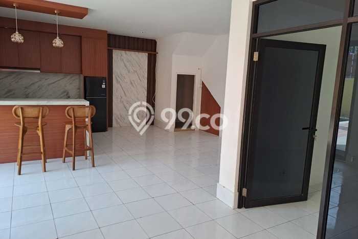 HUNIAN PILIHAN! Rumah kawasan Canggu, 3 KM, Area Strategis, LT 250m² LB 300m² HUNIAN PILIHAN! Rumah kawasan Canggu, 3 KM, Area Strategis, LT 250m² LB 300m²