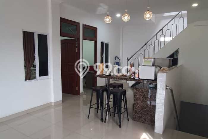Dijual Rumah Mewah Megah Dengan View Cantik di Jelambar, Jakarta Barat Dijual Rumah Mewah Megah Dengan View Cantik di Jelambar, Jakarta Barat