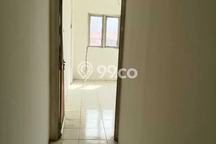 Sewa Rumah Murah di Jelambar Jakarta Barat dengan 5 Kamar Tidur Sewa Rumah Murah di Jelambar Jakarta Barat dengan 5 Kamar Tidur